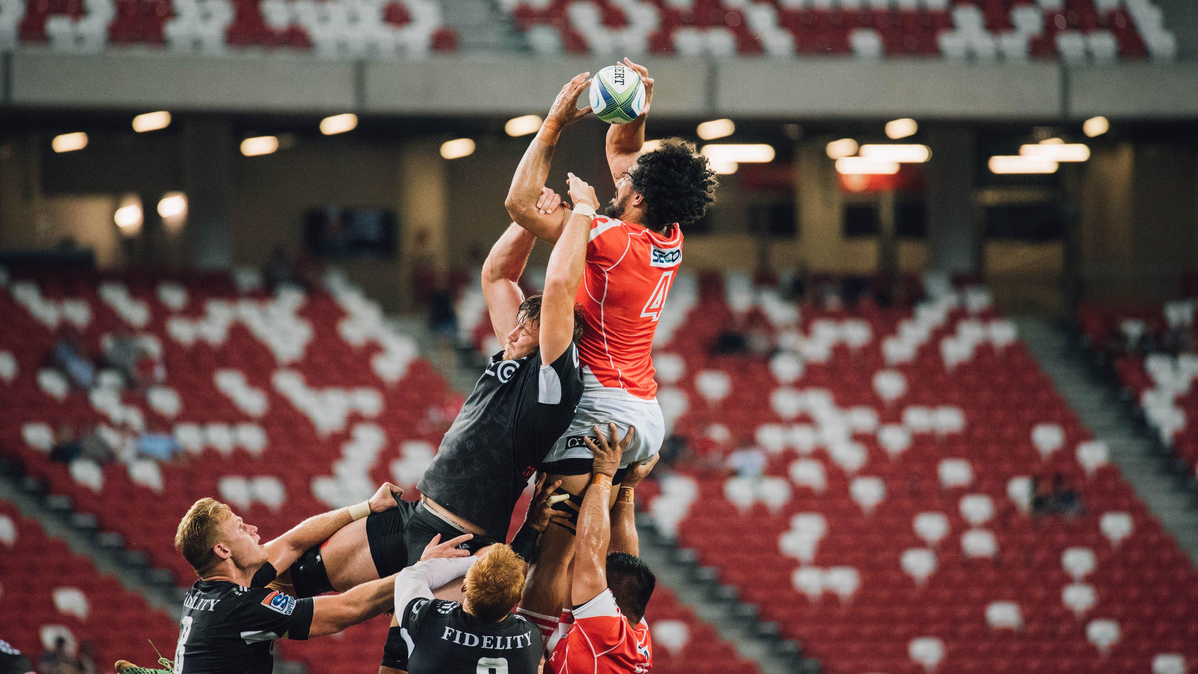 阿尔卡拉斯横扫对手晋级美网八强 新生代王者展现统治力