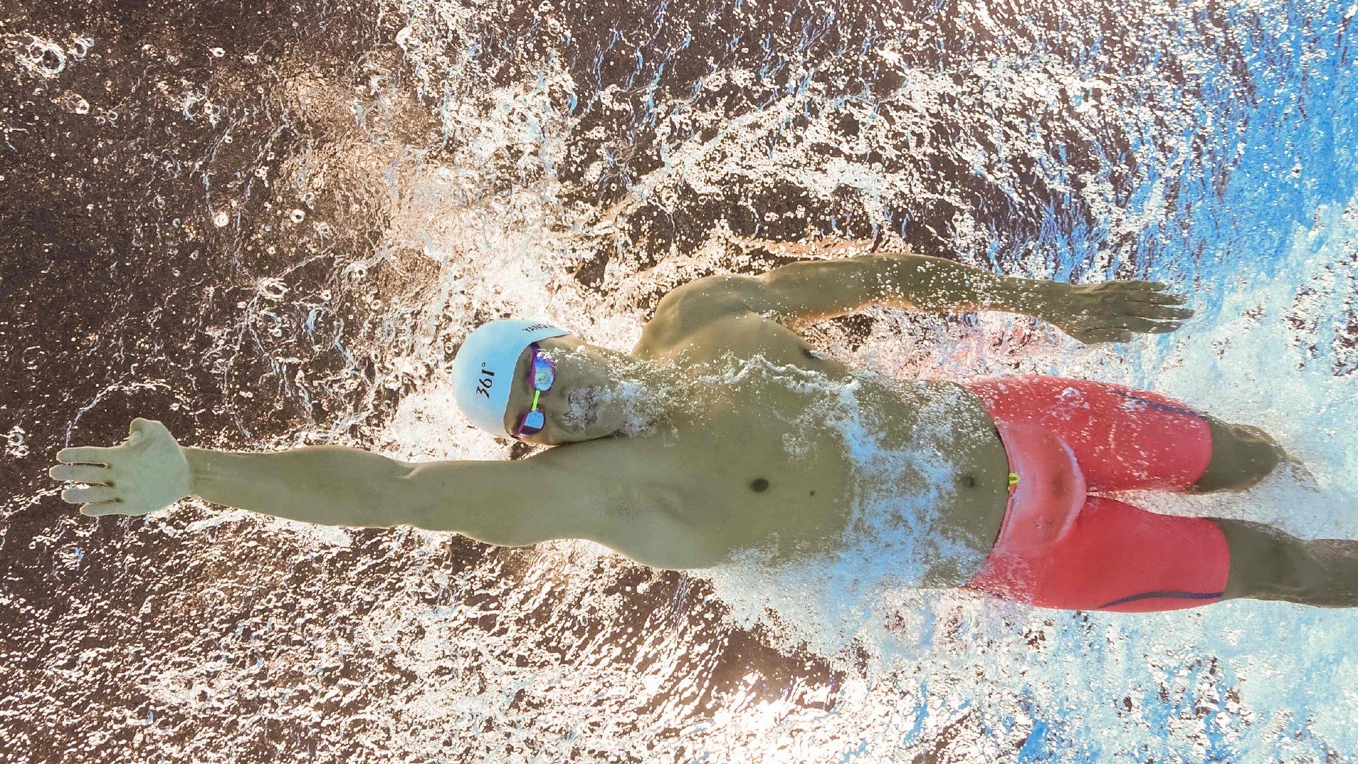 中国代表团在冬奥会再创佳绩 冰雪健儿展现非凡实力