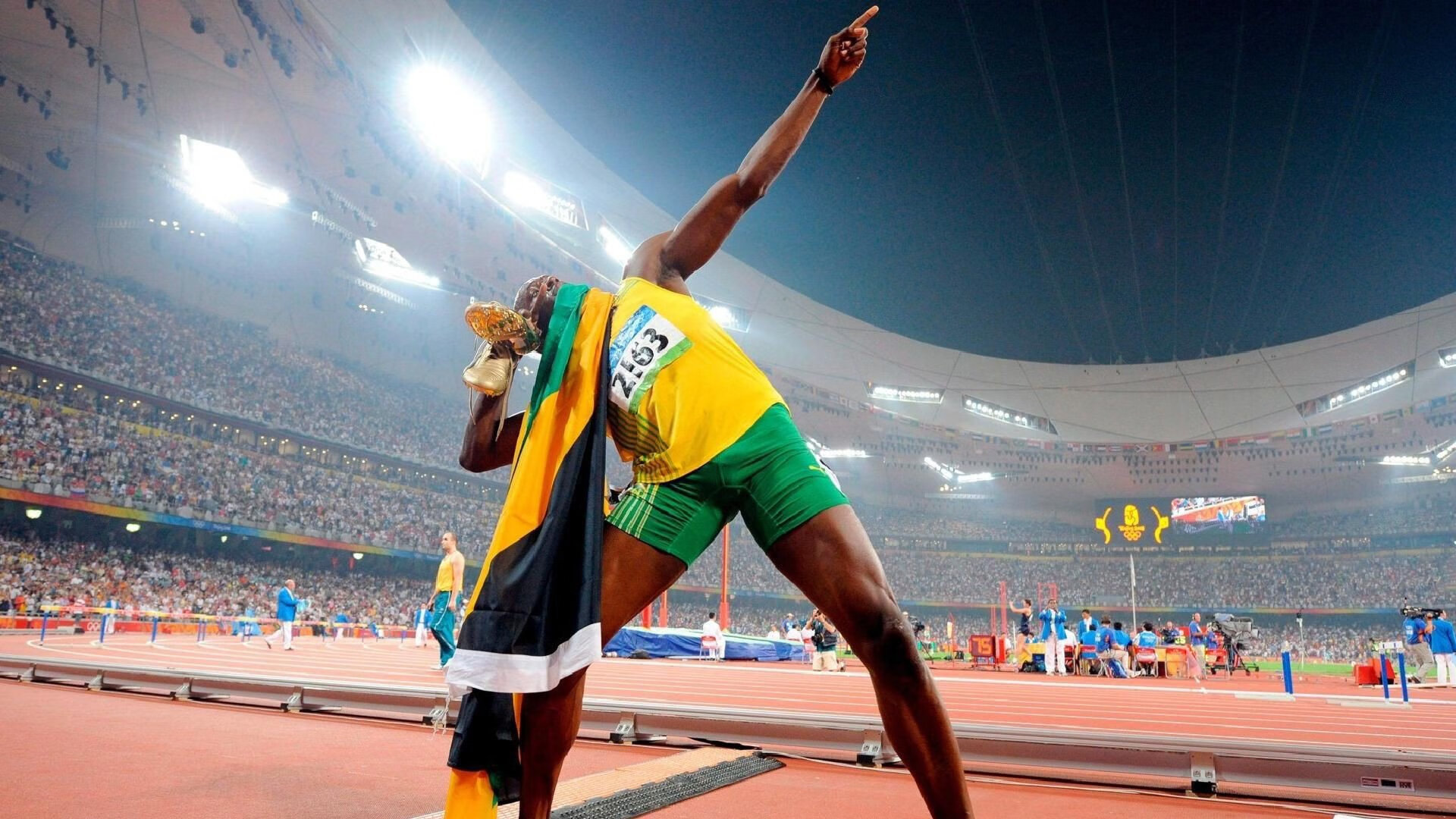 双加时鏖战！湖人险胜凯尔特人，詹姆斯关键三分锁定胜局